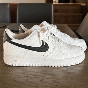 Nike Air Force 1 White With Black Size 11